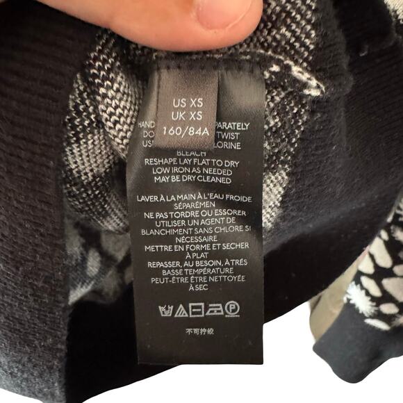 Maeve by Anthropologie Heart Sun Print Sweater XS Black White Pullover - Picture 3 of 6